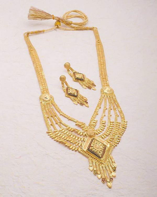 rose gold giraffe necklace